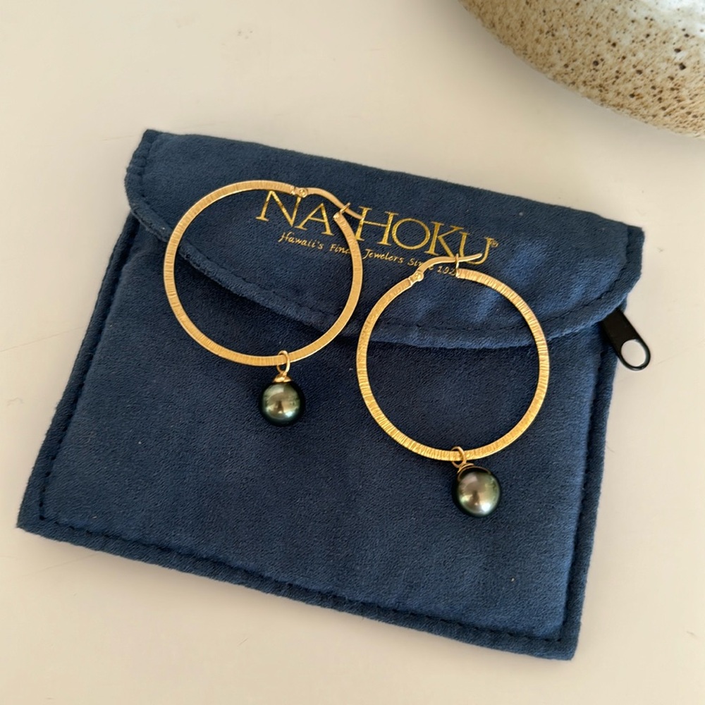 NA HOKU Tahitian Pearl Hoop Earrings
